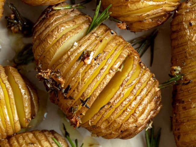 Pommes de terre Hasselback à la Suédoise croustillantes et fondantes à la fois