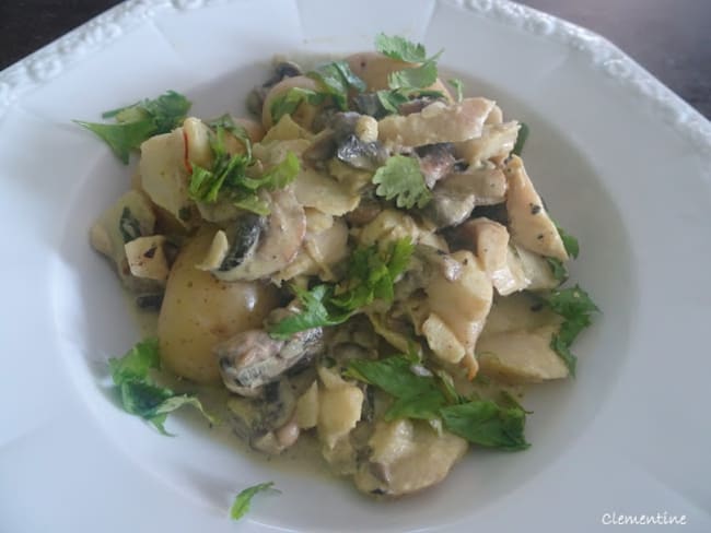 Maigre, sauce safranée, pommes de terre et champignons