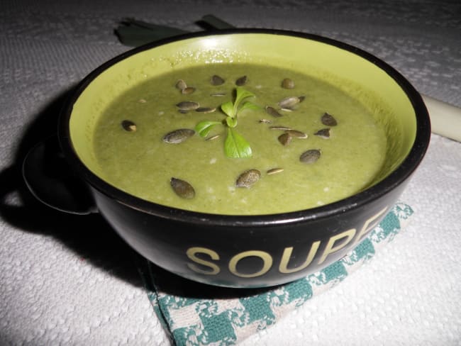 Soupe poireau, mâches sauvages aux graines de courge