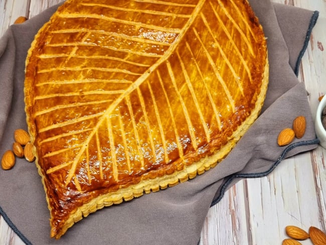 Galette chocolat poire pour la fête de l'Epiphanie