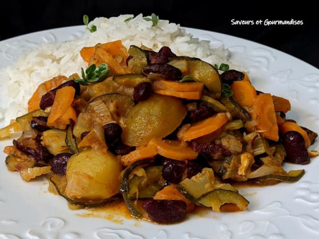 Poêlée de légumes (pommes de terre, fenouil, courgettes, carottes...) aux haricots rouges