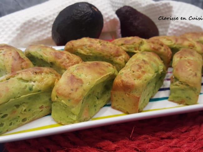 Mini cakes saumon et avocat pour l'apéritif