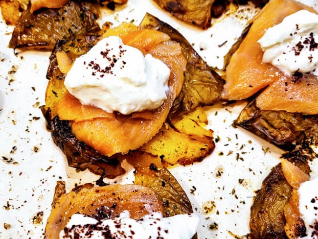 Pommes de terre écrasées au saumon et burrata