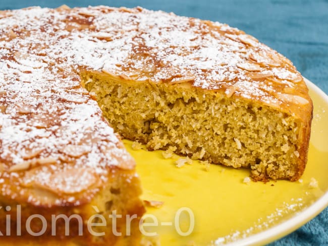 Gâteau à la noix de coco, orange et farine de maïs, sans beurre, ni lactose, ni gluten