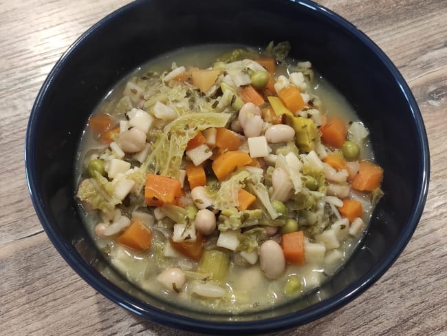 Minestrone au crozet et pointe de pesto