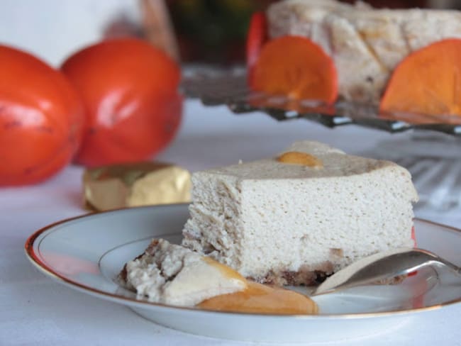 Cheesecake mousseux au parfum de marrons glacés et coulis de kaki