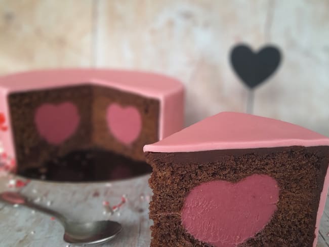 Gâteau Surprise au chocolat coeur framboise : effet WOW garanti !
