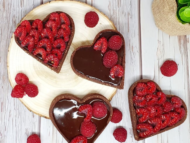 Tartelettes chocolat noir et framboises fraîches