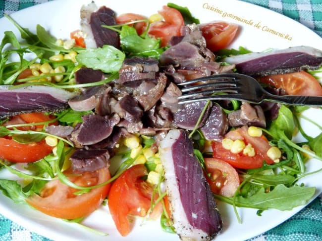 Salade de gésiers de canard confit et mesclun