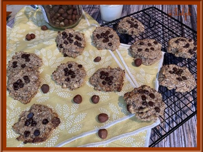 Cookies allégés à la banane, avoine et noisettes