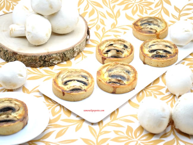 Tartelettes salées individuelles aux champignons de Paris