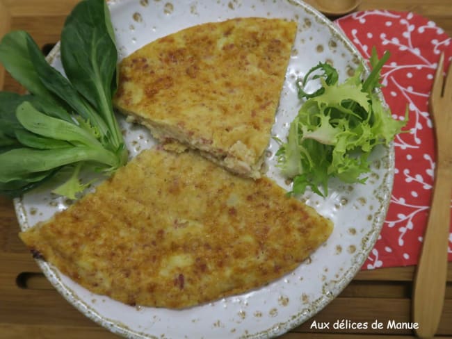 Galette de pommes de terre à partager, au jambon et fromage