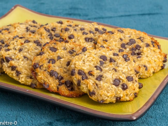 Biscuits moelleux à la noix de coco, noix de cajou et chocolat