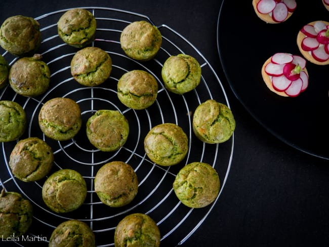 Mini cakes aux verts de poireau et à la truite fumée