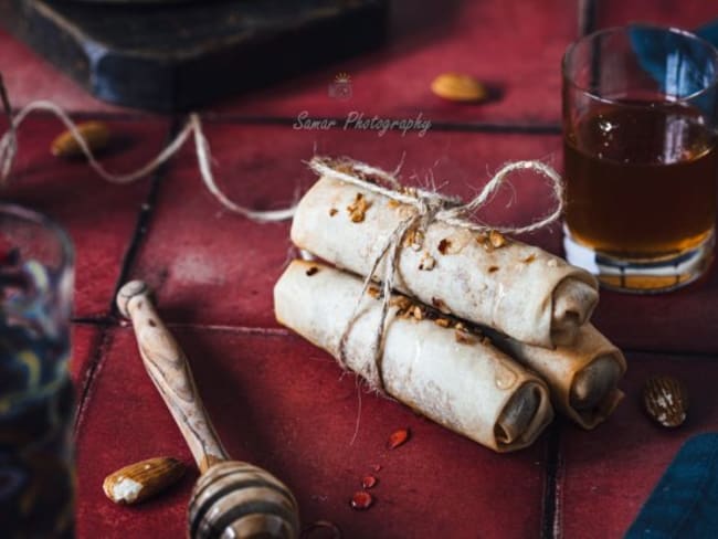 Cigares aux amandes au four