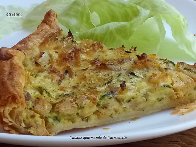 Tarte feuilletée épicée au poulet et courgette