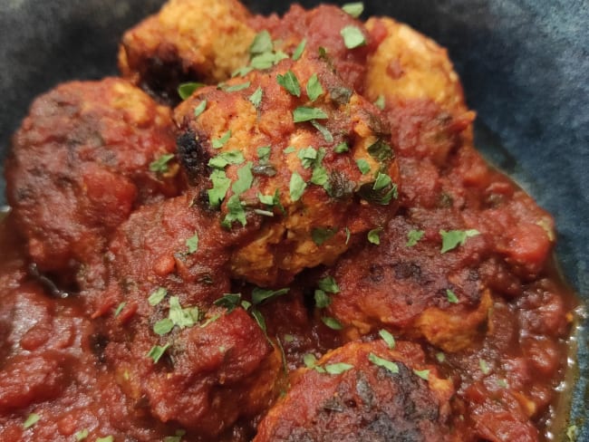 Boulettes de poulet à la sauce tomate