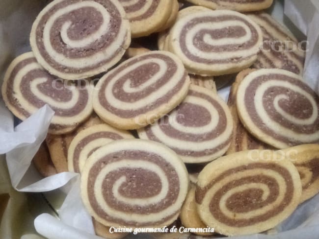 Biscuits spirales au chocolat et noisettes