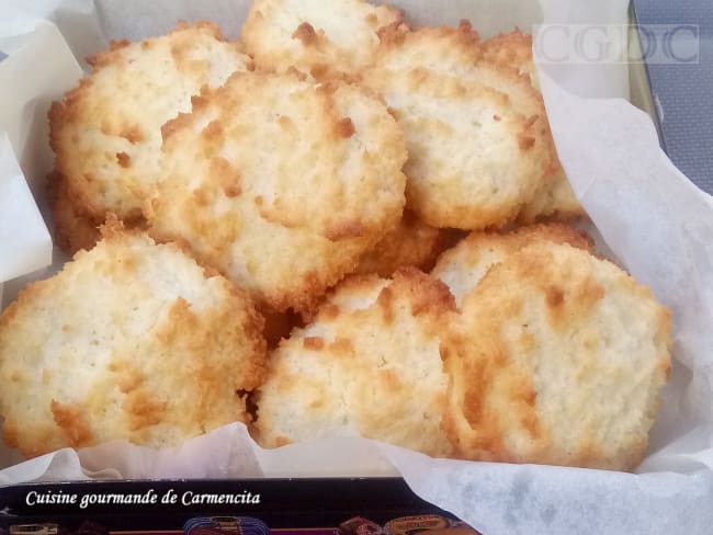 Biscuits légers aux blancs d'oeuf à  la noix de coco