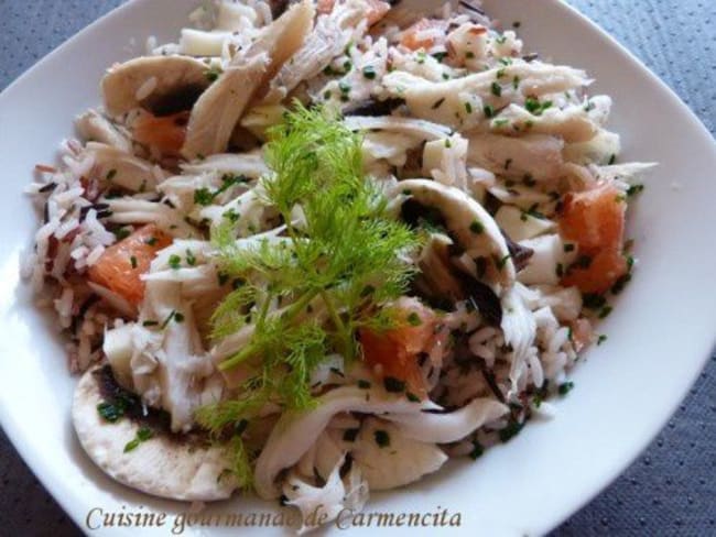 Salade tiède composée de raie au riz sauvage pamplemousse et champignons de Paris