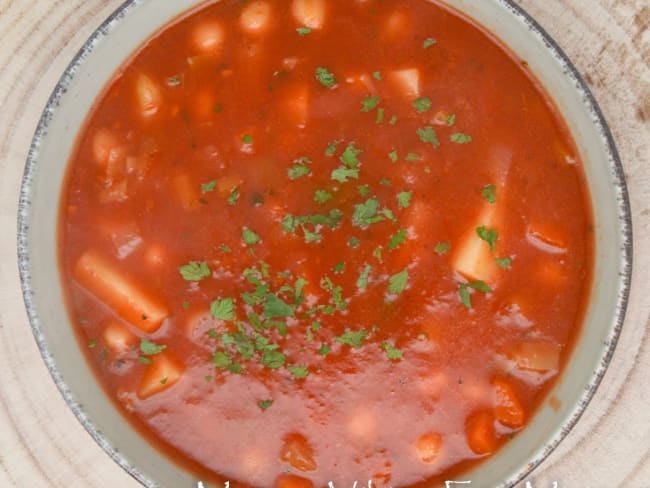 Potage de tomates aux pois chiches