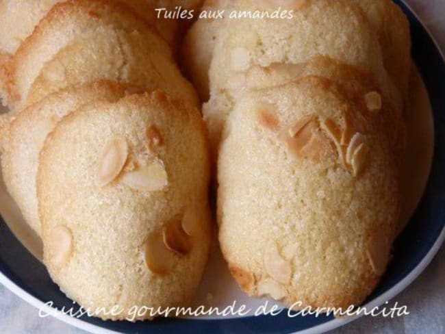 Tuiles aux amandes pour accompagner les entremets