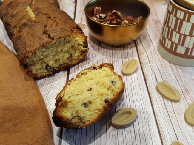 Cake au chocolat dulcey et noix de pécan