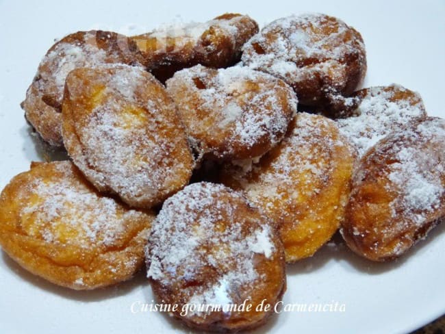 Beignets de patates douces et ananas