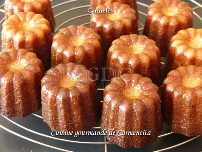 Cannelés bordelais au rhum brun