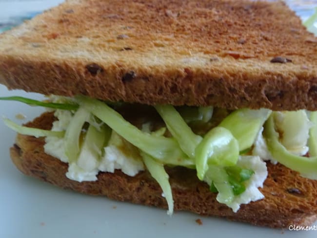 Pâtes puntarelle, ricotta et crème d'anchois d'après Max Mariola