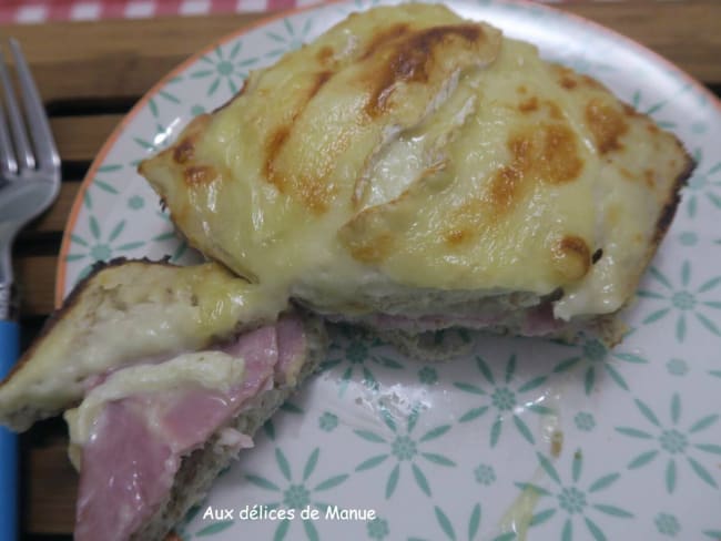 Croque-monsieur gourmand au camembert et béchamel