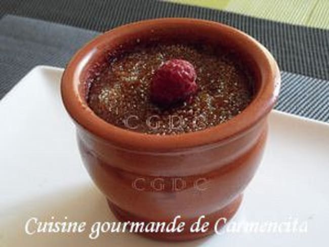 Recette de crème brûlée au chocolat et framboises