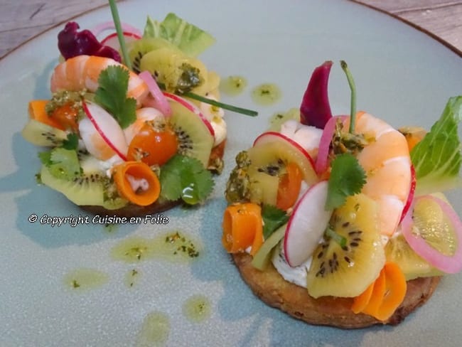 Tartelettes aux légumes, kiwi, agrumes et pickles d'oignon