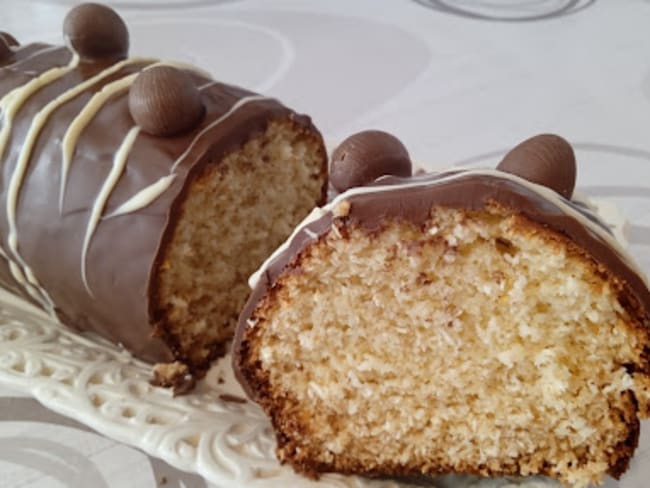 Le cake noix de coco et chocolat