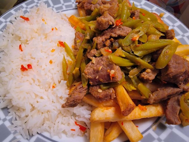 Boeuf aux haricots verts à la péruvienne