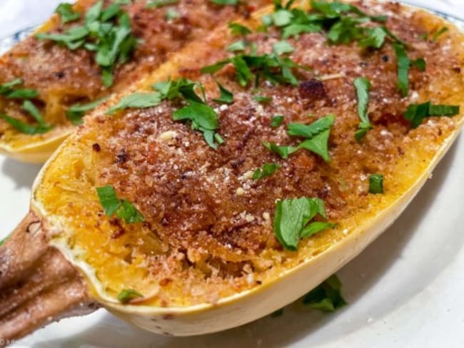 Gratin de courge spaghetti... dans sa coquille !