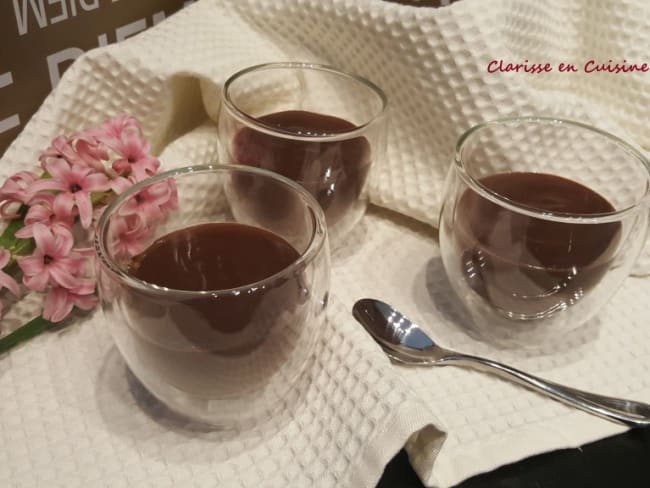 Recette de crème au chocolat allégée au Thermomix