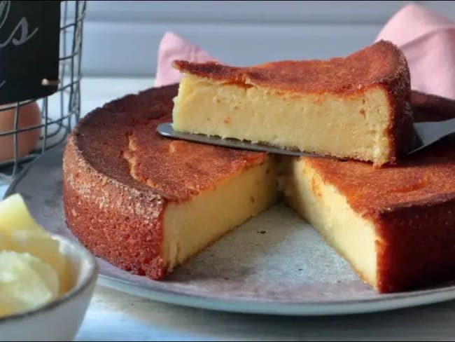 Gâteau fondant à l'ananas mixé