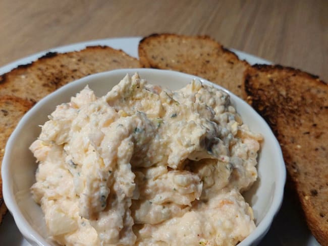 Rillettes de saumon aux oeufs durs pour un apéro