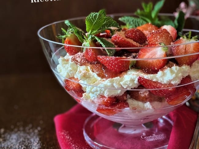 Tiramisù aux fraises et à la ricotta