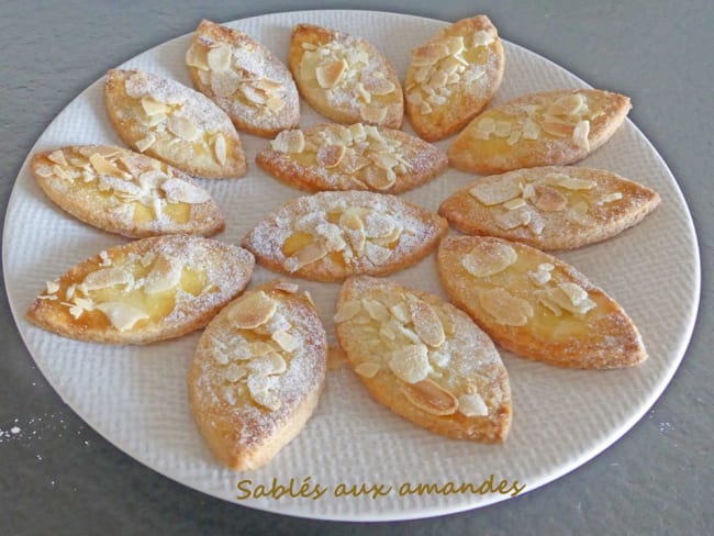 Sablés aux amandes hachées