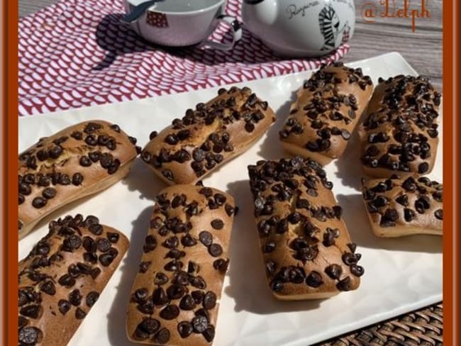 Minis cakes aux pépites de chocolat noir pour le goûter