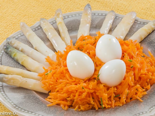 Salade de carottes aux pointes d'asperges et oeufs de caille