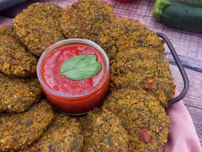 Palets comme des croquettes aux épinards et quinoa