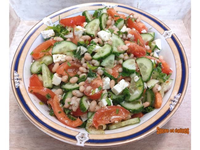 Salade méditerranéenne aux haricots blancs