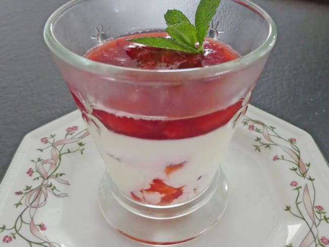 Panna cotta chocolat blanc et fraises