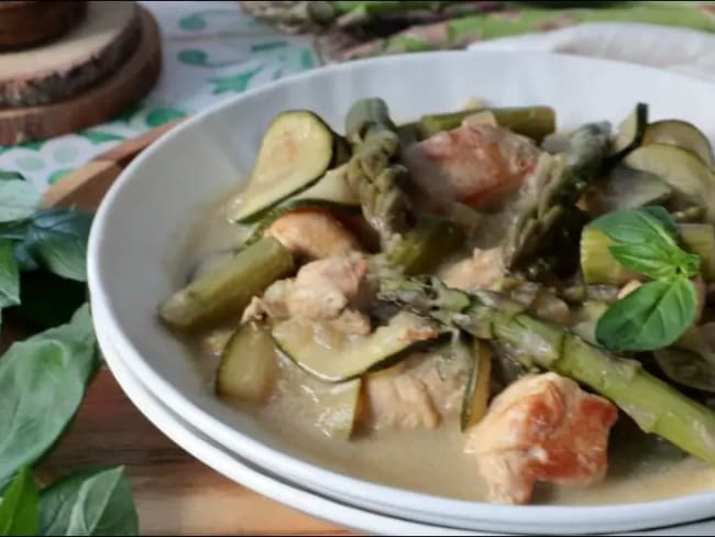 Poulet aux courgettes et lait de coco à la mijoteuse