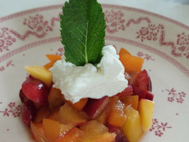 Tartare de fruits d'été  la crème Fontainebleau