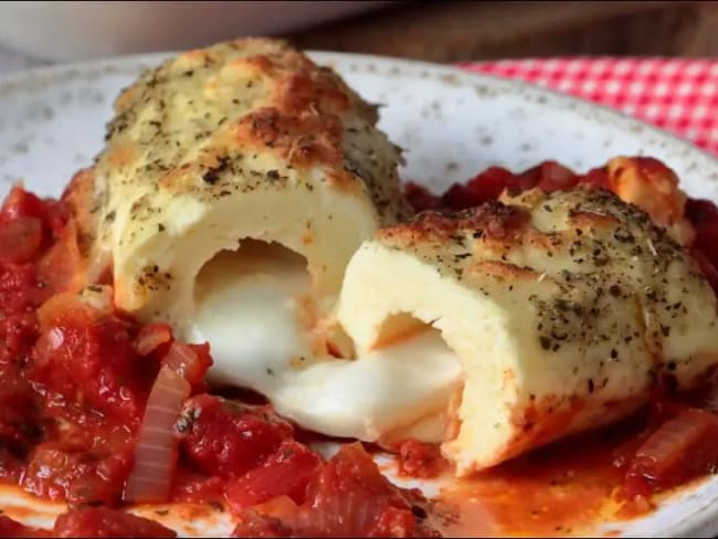 Quenelles au coeur de fromage mozzarella et sauce tomate