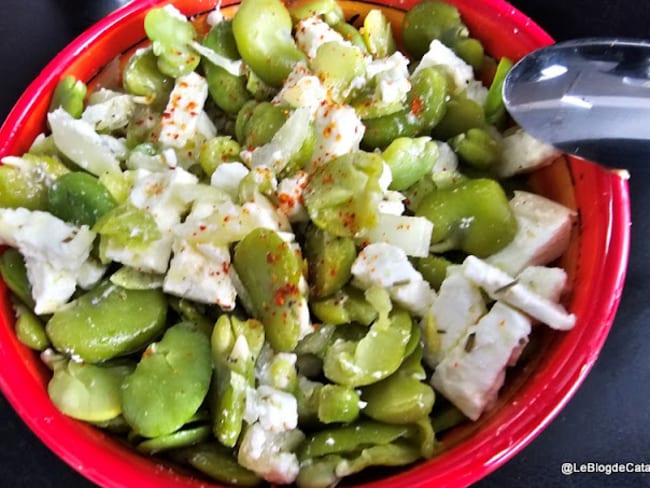 Salade fraîche express aux fèves et à la feta